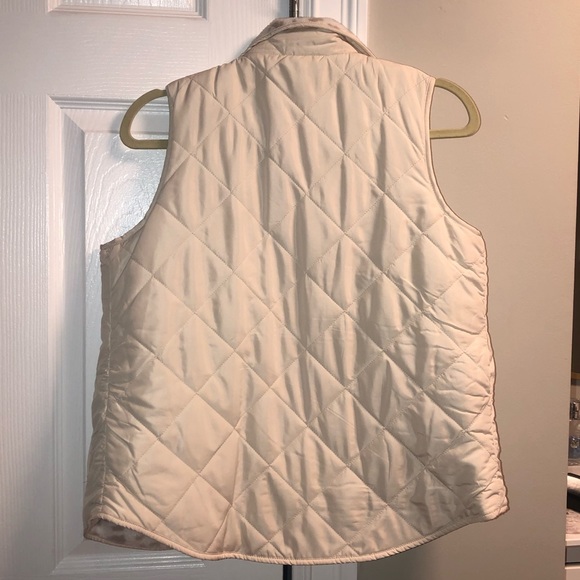 White winter vest - Picture 2 of 3